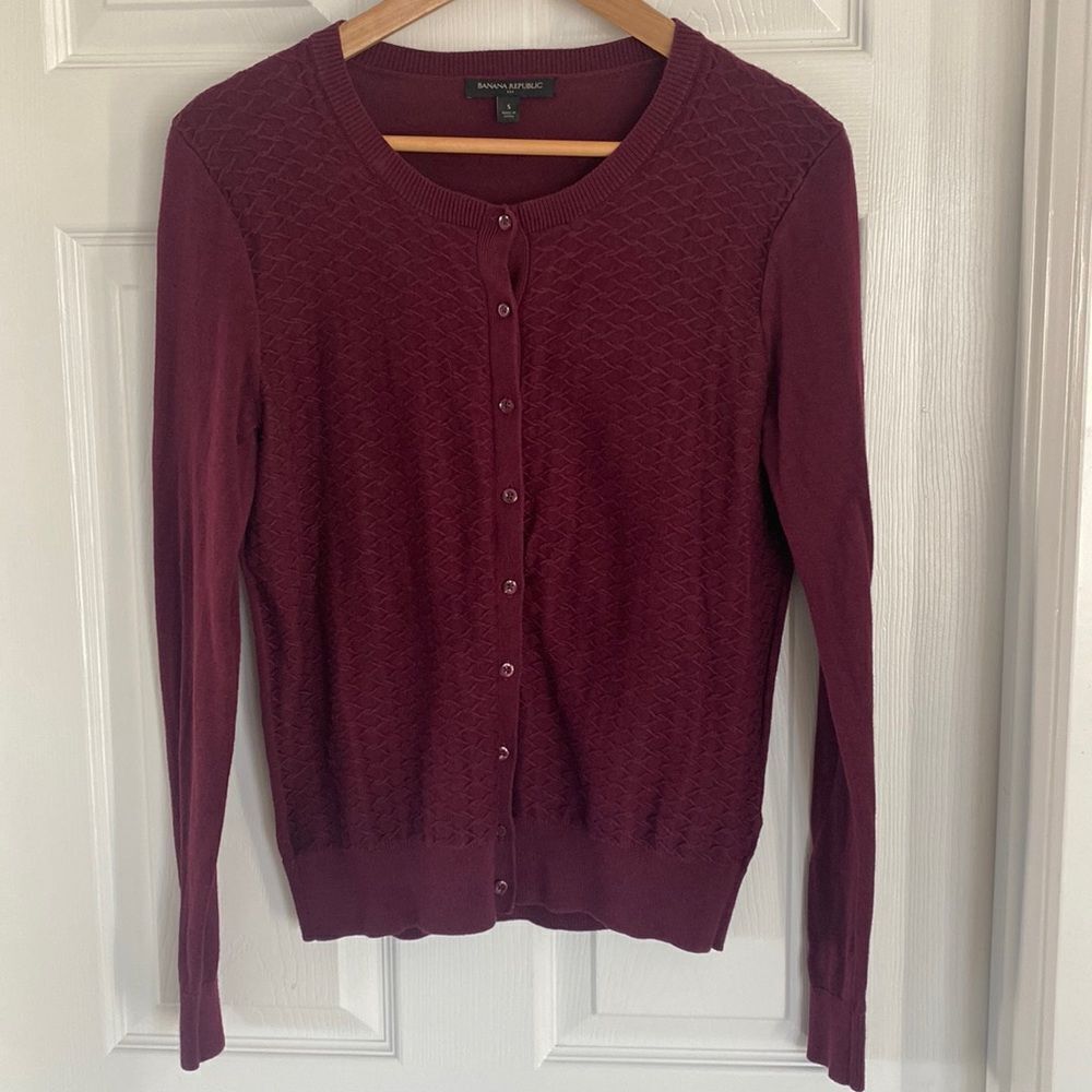 Banana Republic Women’s Cardigan Sweater Crew Neck Wine/Burgundy Size S EUC